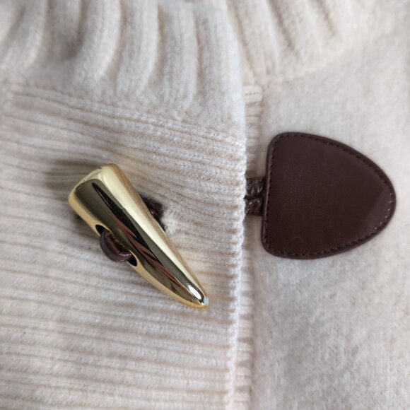 Michael Kors Women's Cream Sweater/Cardigan Horn Buttons, Medium - Picture 7 of 11